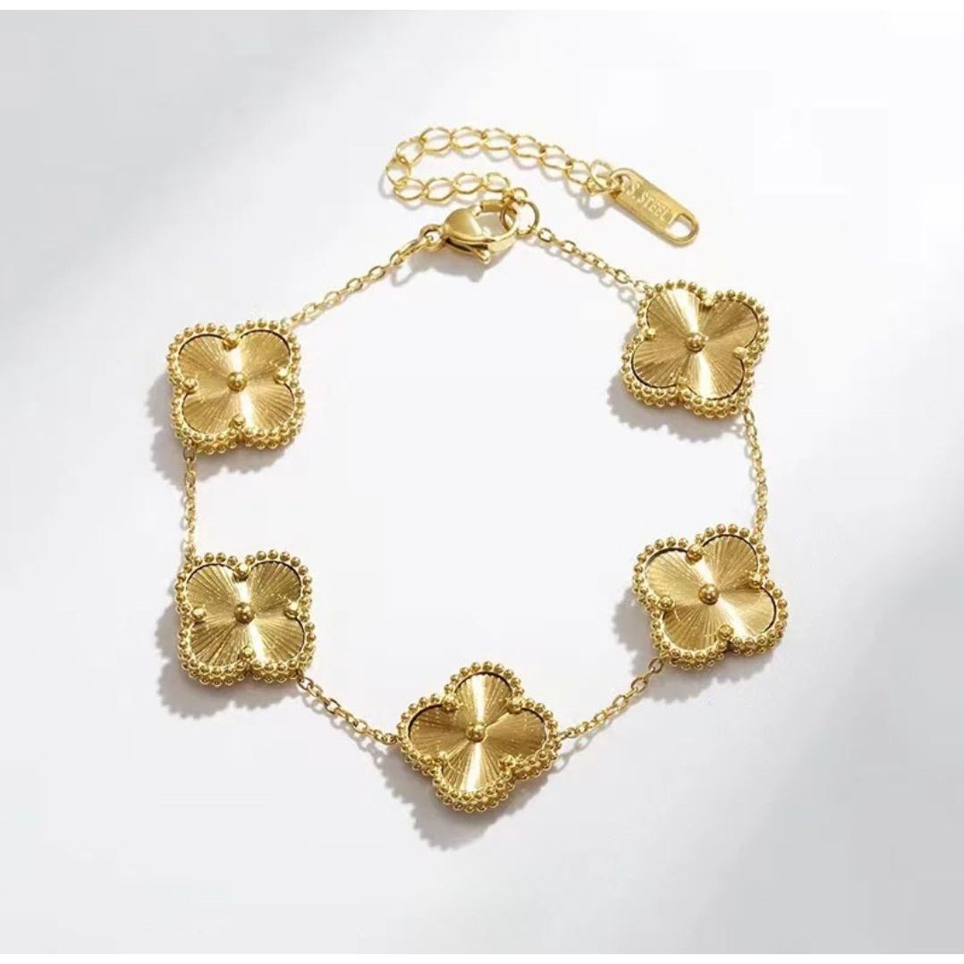 AMELIA Four-Leaf Clover Bracelet