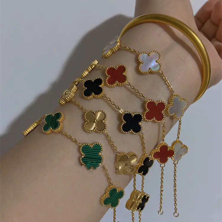 AMELIA Four-Leaf Clover Bracelet