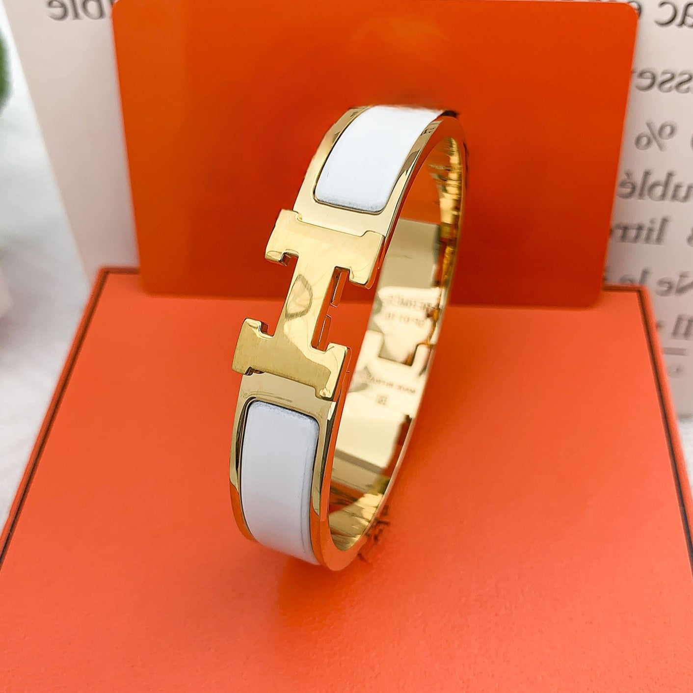 LAILA Luxury Gold Bangle