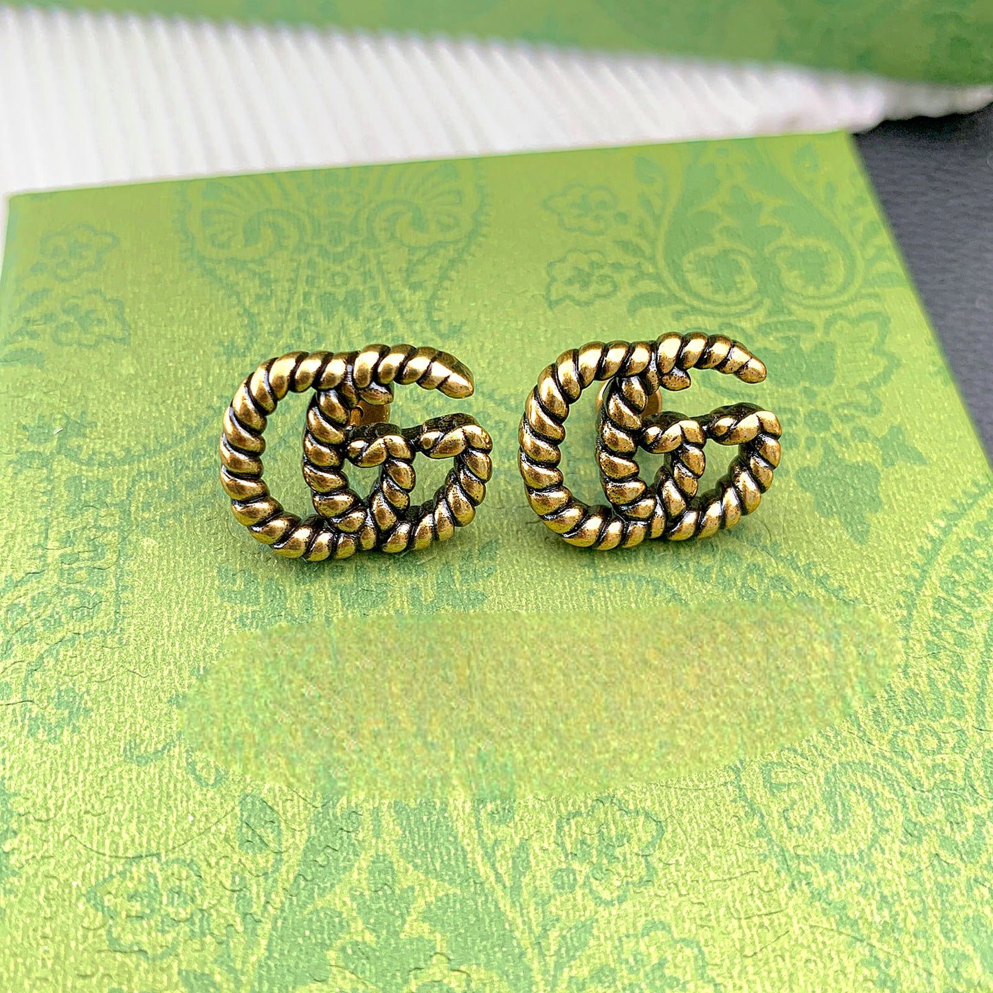 GIGI Vintage Miniature Studs