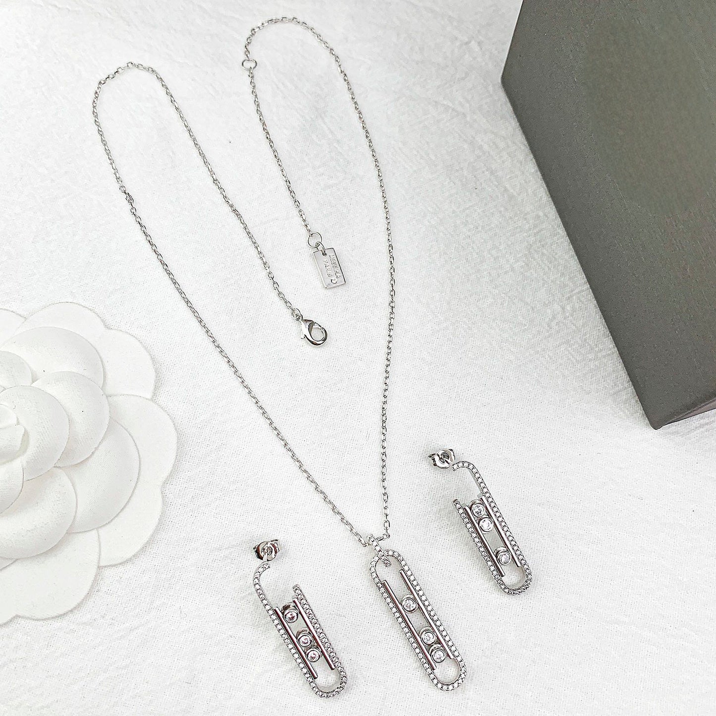 GWYN Luxury Zircon 2-Piece Set