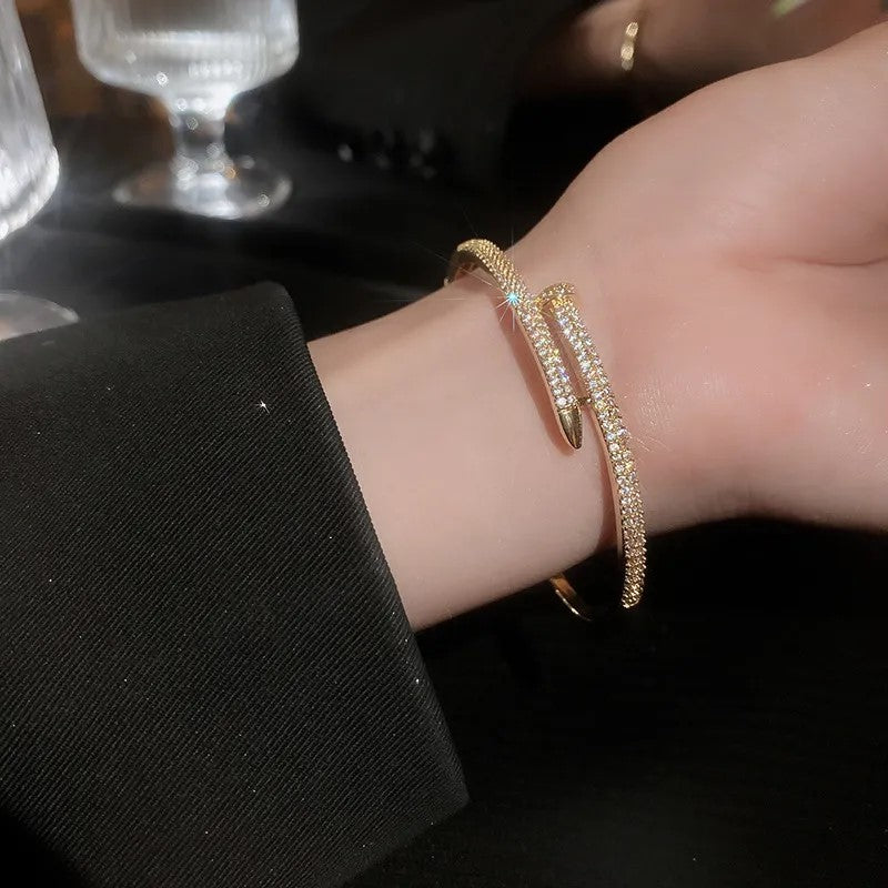 JILL I Luxury Full Zircon Nail Bracelet