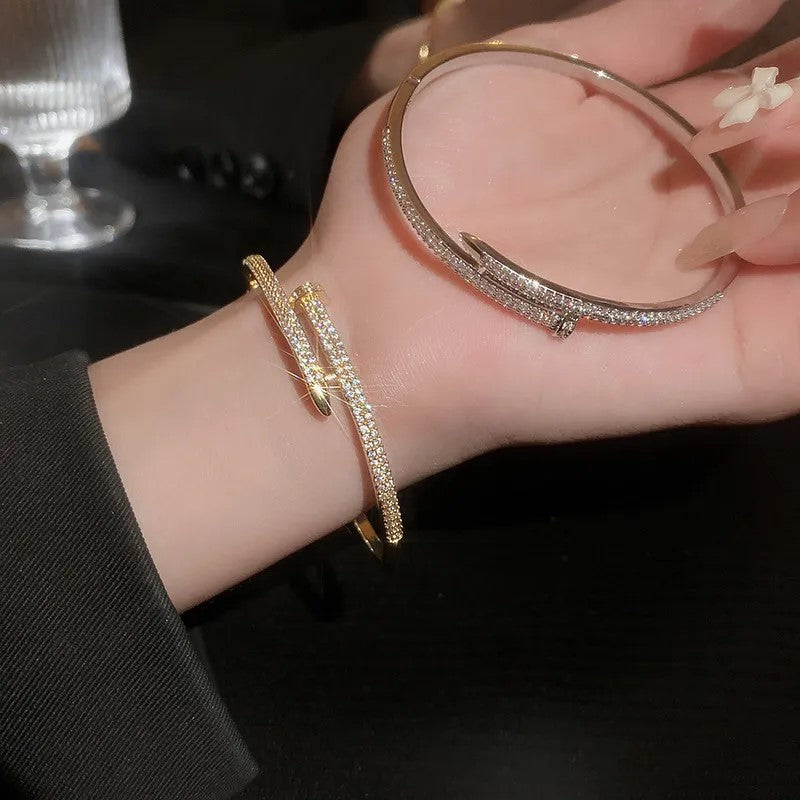 JILL I Luxury Full Zircon Nail Bracelet