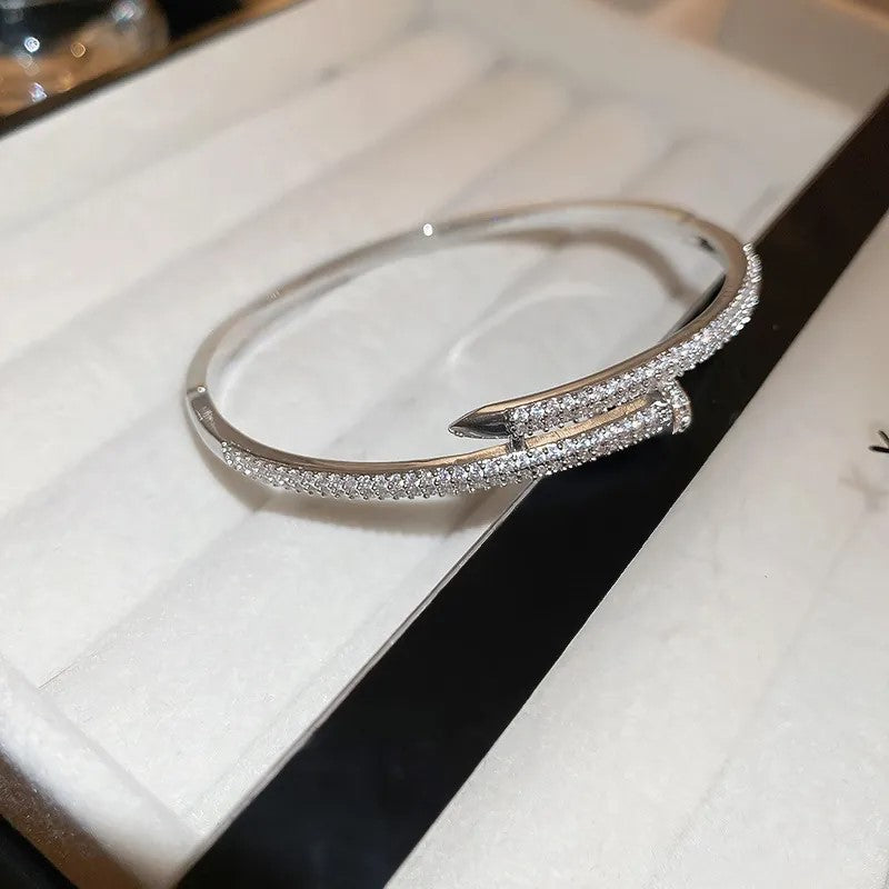 JILL I Luxury Full Zircon Nail Bracelet