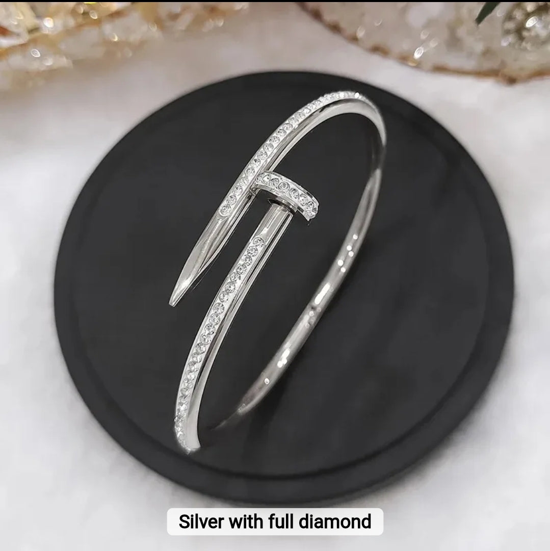 JILL I Luxury Full Zircon Nail Bracelet