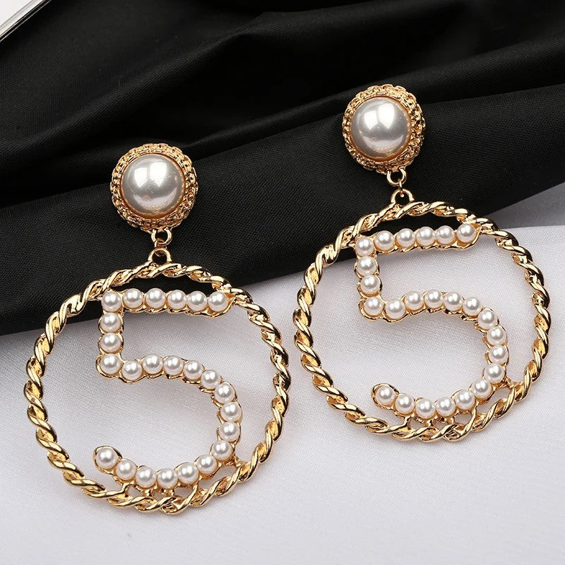 LUCKY No. 5 Pearl Hoops