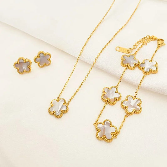 PRISCILLA Five-Leaf Clover Jewelry Set